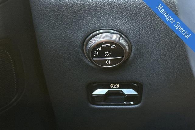 Photo of 2025 Black Mercedes-Benz GLC 300
