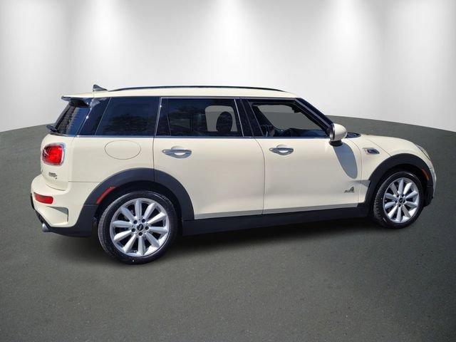 Photo of 2017 Pepper White MINI Clubman