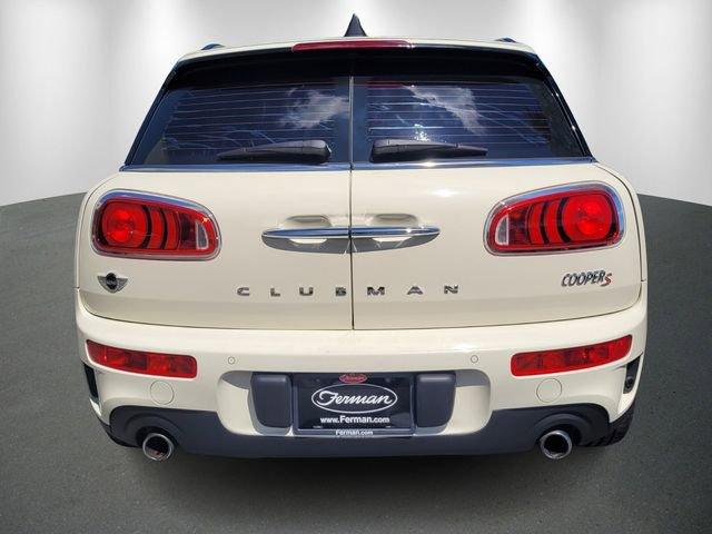Photo of 2017 Pepper White MINI Clubman