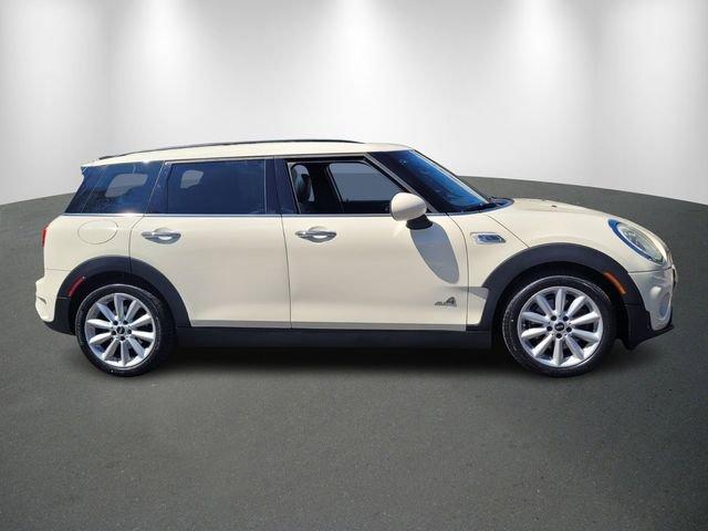 Photo of 2017 Pepper White MINI Clubman