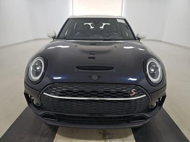 Photo of 2023 Black Metallic MINI Clubman