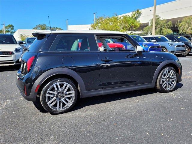 Photo of 2025 Midnight Black II Metallic MINI Hardtop