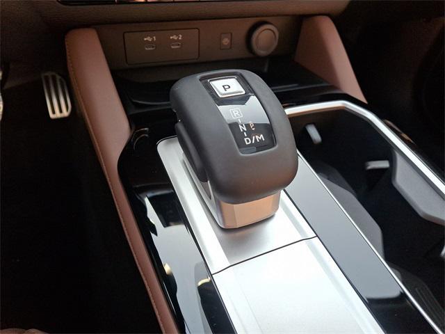 Photo of 2025 Graphite Gray With Black Roof Mitsubishi Outlander