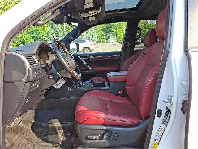 Photo of 2022 Starfire Pearl Lexus GX 460