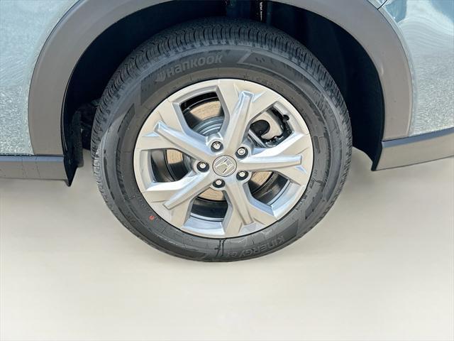 Photo of 2025 Nordic Forest Pearl Honda HR-V