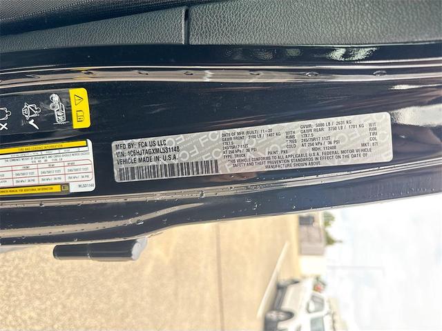 Photo of 2021 Black Clearcoat Jeep Gladiator