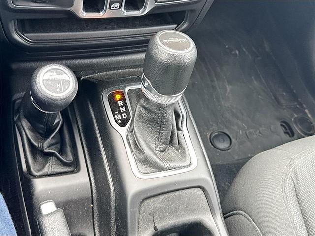 Photo of 2021 Black Clearcoat Jeep Gladiator