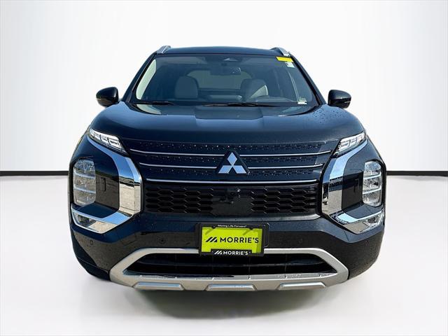 Photo of 2024 Black Diamond Mitsubishi Outlander
