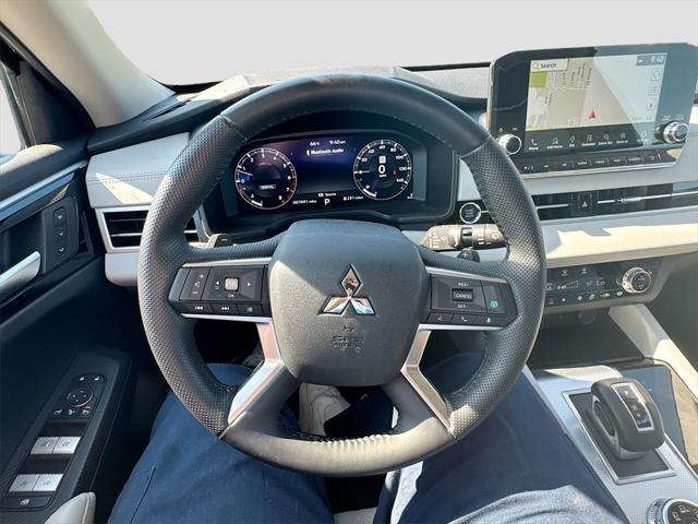 Photo of 2024 Black Diamond Mitsubishi Outlander