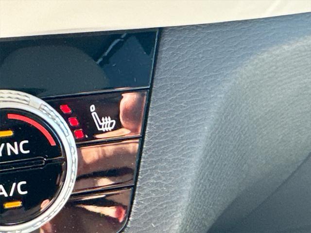 Photo of 2024 Black Diamond Mitsubishi Outlander