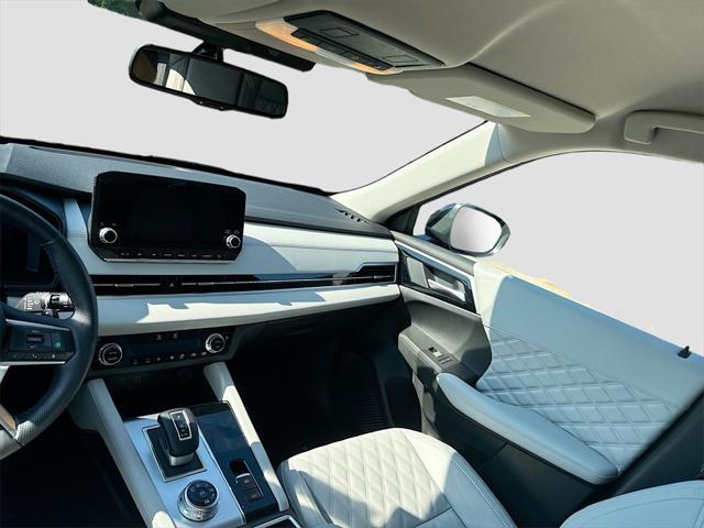 Photo of 2024 Black Diamond Mitsubishi Outlander