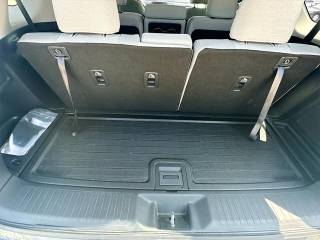 Photo of 2023 Modern Steel Metallic Honda Pilot