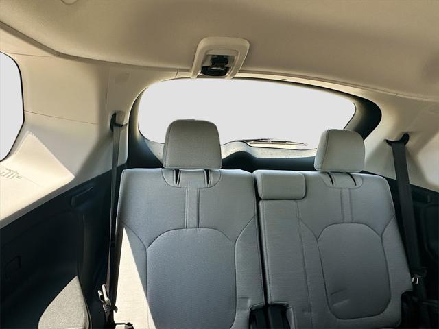 Photo of 2023 Modern Steel Metallic Honda Pilot
