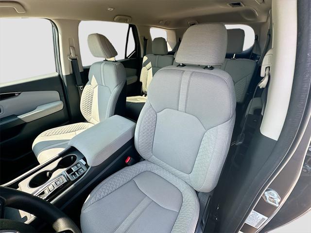 Photo of 2023 Modern Steel Metallic Honda Pilot