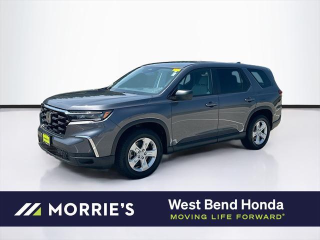Photo of 2023 Modern Steel Metallic Honda Pilot