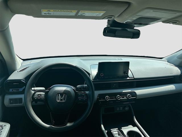 Photo of 2023 Modern Steel Metallic Honda Pilot