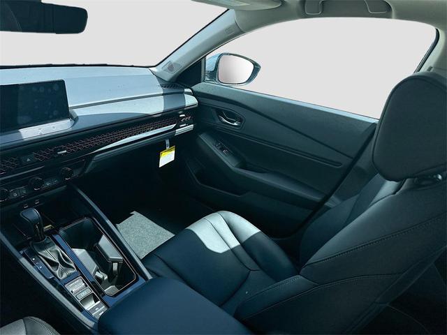 Photo of 2025 Solar Silver Metallic Honda Accord Hybrid