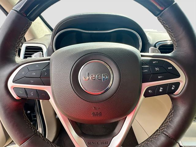 Photo of 2021 Granite Crystal Metallic Clearcoat Jeep Grand Cherokee