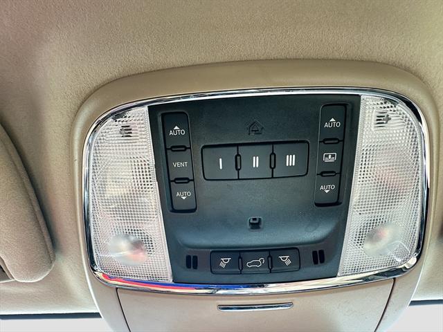 Photo of 2021 Granite Crystal Metallic Clearcoat Jeep Grand Cherokee