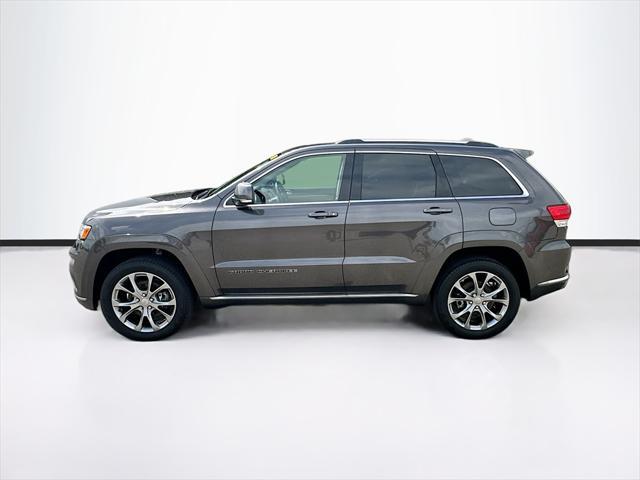 Photo of 2021 Granite Crystal Metallic Clearcoat Jeep Grand Cherokee