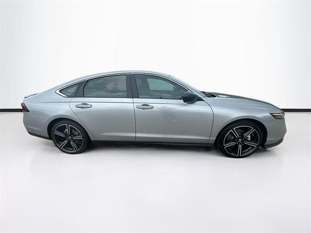 Photo of 2025 Solar Silver Metallic Honda Accord Hybrid