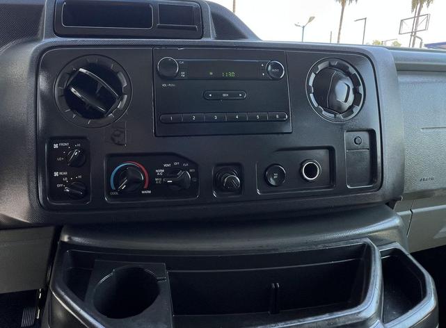Photo of 2011 Oxford White Ford E150