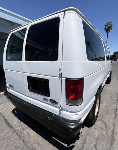 Photo of 2011 Oxford White Ford E150