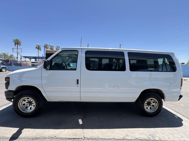 Photo of 2011 Oxford White Ford E150