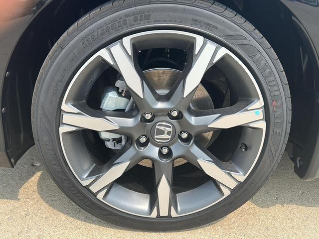 Photo of 2026 Crystal Black Pearl Honda Civic Hybrid