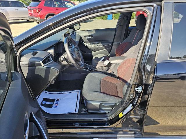Photo of 2024 Midnight Black Metallic Toyota Corolla