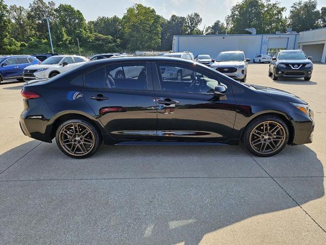 Photo of 2024 Midnight Black Metallic Toyota Corolla