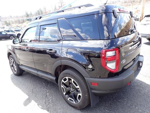 Photo of 2024 SHADOW BLACK Ford Bronco Sport