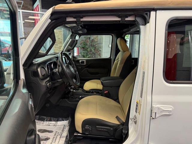 Photo of 2021 Bright White Clearcoat Jeep Wrangler Unlimited