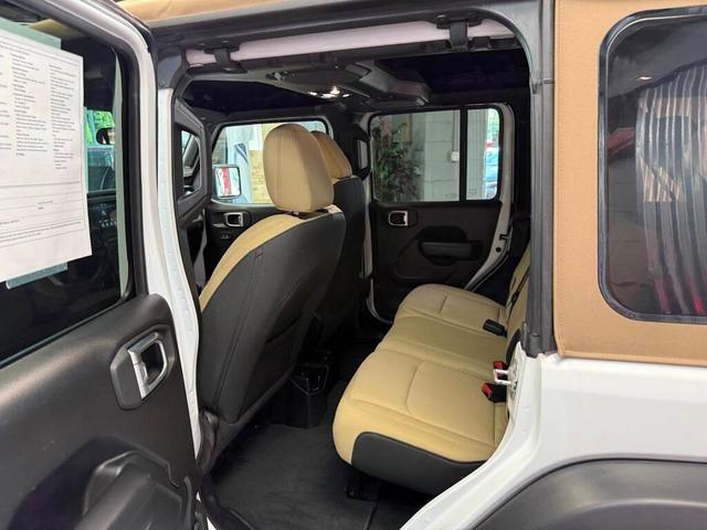 Photo of 2021 Bright White Clearcoat Jeep Wrangler Unlimited