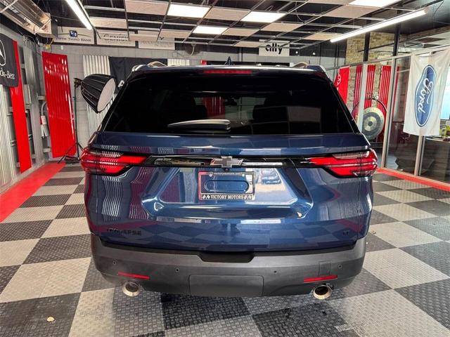 Photo of 2022 Northsky Blue Metallic Chevrolet Traverse