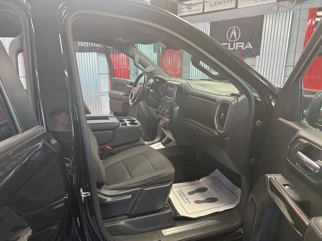 Photo of 2021 Black Chevrolet Silverado 1500