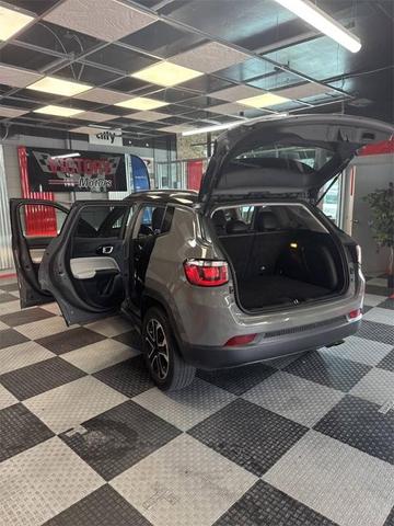 Photo of 2022 Sting Gray Clearcoat Jeep Compass