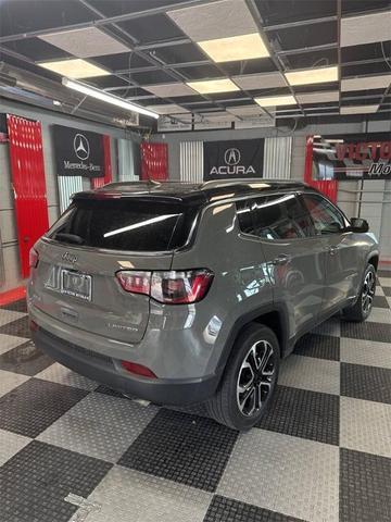 Photo of 2022 Sting Gray Clearcoat Jeep Compass