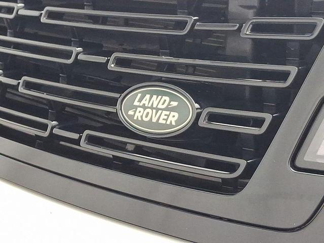 Photo of 2023 Fuji White Land Rover Range Rover