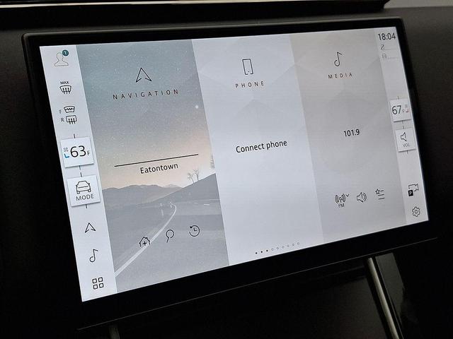 Photo of 2026 Giola Green Land Rover Range Rover Velar