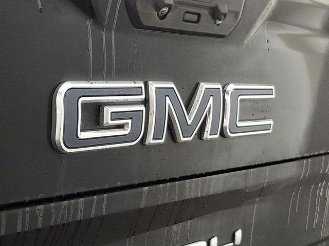 Photo of 2023 Onyx Black GMC Sierra 1500