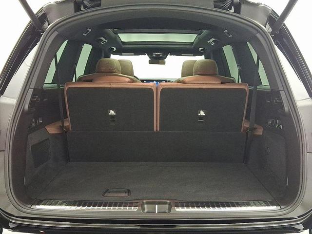 Photo of 2024 Black Mercedes-Benz GLS 450