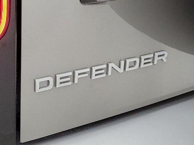 Photo of 2025 Silicon Silver Land Rover Defender