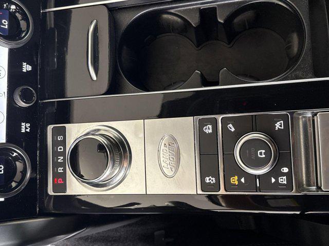 Photo of 2019 White Land Rover Range Rover