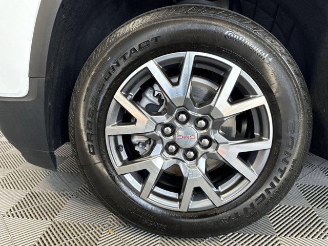 Photo of 2022 Summit White GMC Acadia