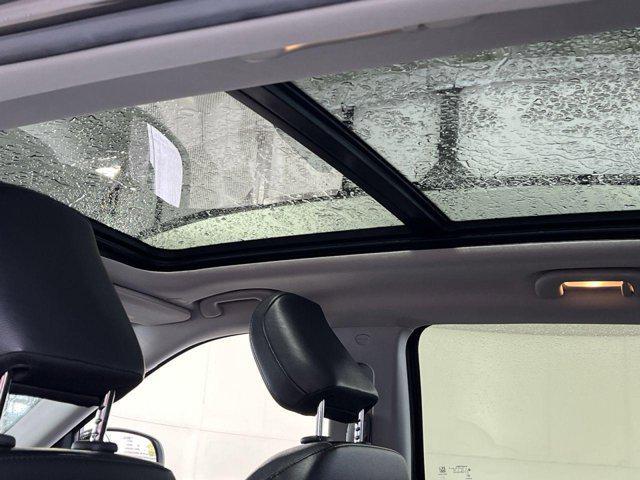 Photo of 2022 Granite Crystal Metallic Clearcoat Jeep Compass
