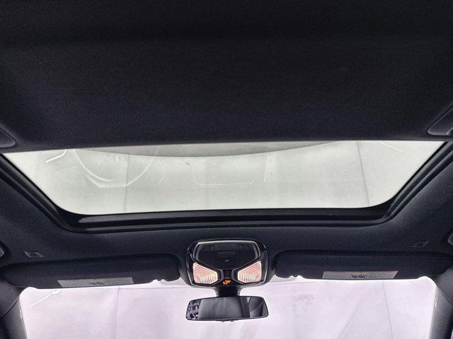 Photo of 2022 Black Sapphire Metallic BMW 750
