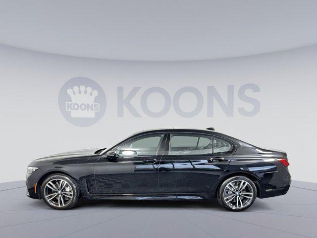 Photo of 2022 Black Sapphire Metallic BMW 750