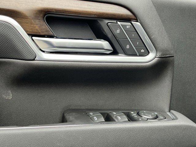 Photo of 2025 Black Chevrolet Silverado 2500