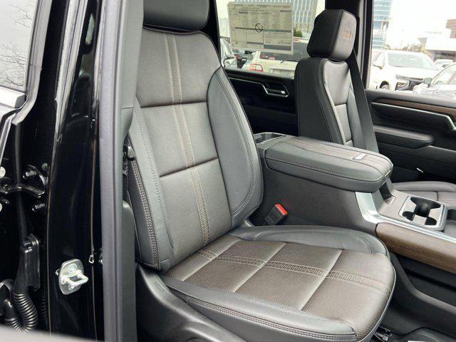 Photo of 2025 Black Chevrolet Silverado 2500